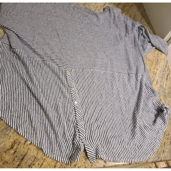 Lot of 2 Womens Plus Size 2X 100% Linen T shirts Stripe Floral - Picture 10 of 16